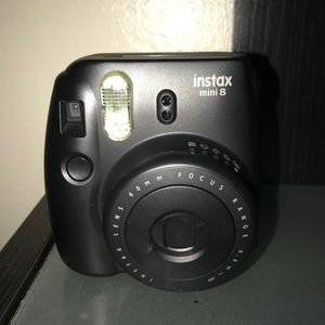 Fujifilm Instax Mini 8 Camera (3 sets of flim)